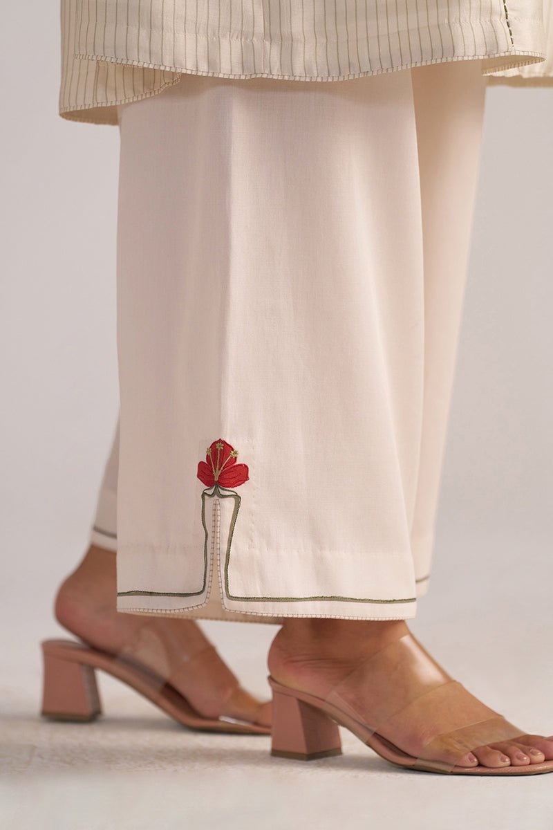leg view model TOFU Cream Festive Co-Ord Set