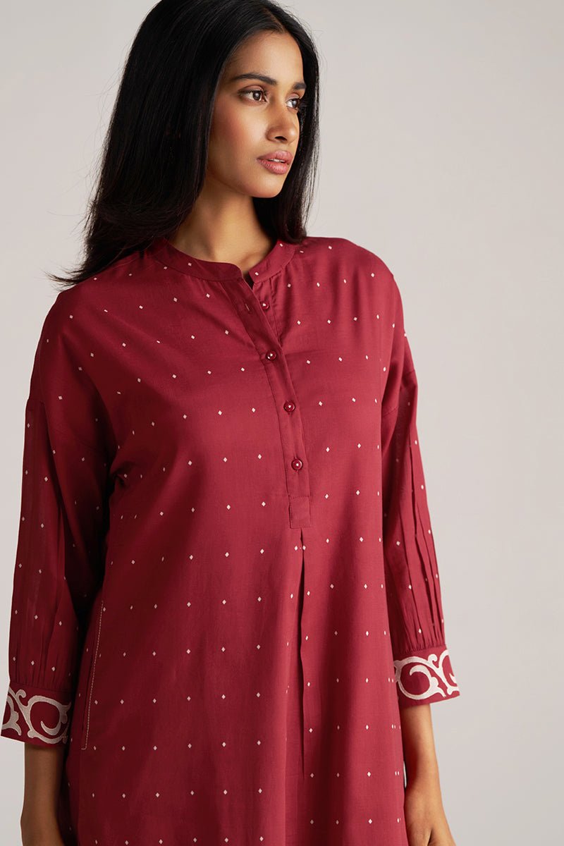 right side face view Maroon & Off White Mul Mul Print Co-Ord Set