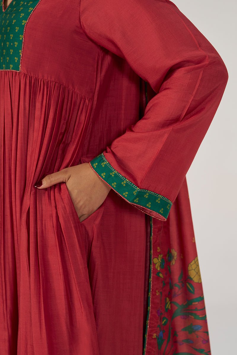 Tango Red and Green Festive Print Kurta Set - Ganga Fashions