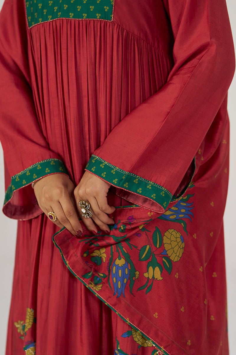 Tango Red and Green Festive Print Kurta Set - Ganga Fashions