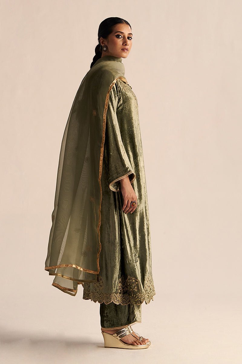 full body right side view Deep Lichen Green Velvet Festive Kurta Set with Kora Silk Dupatta