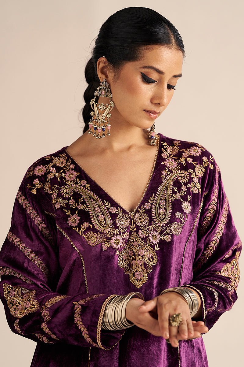 Front Face Imperial Purple Velvet Festive Kurta Set