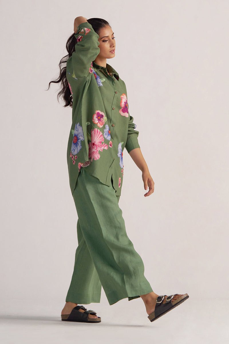 right side view Green Pure Linen Co-ord Set