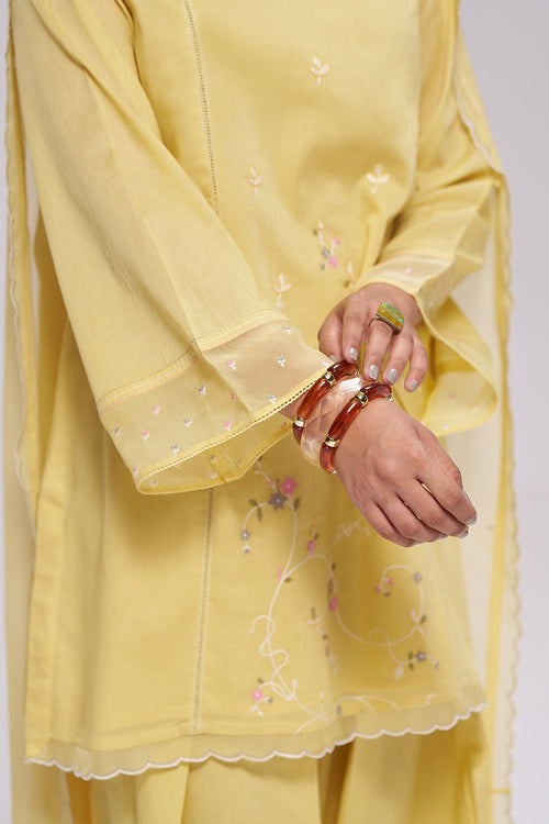 Why a kurta set outlives a trend