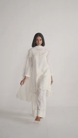 Off-White Mul-Chanderi Embroidered Kurta Set