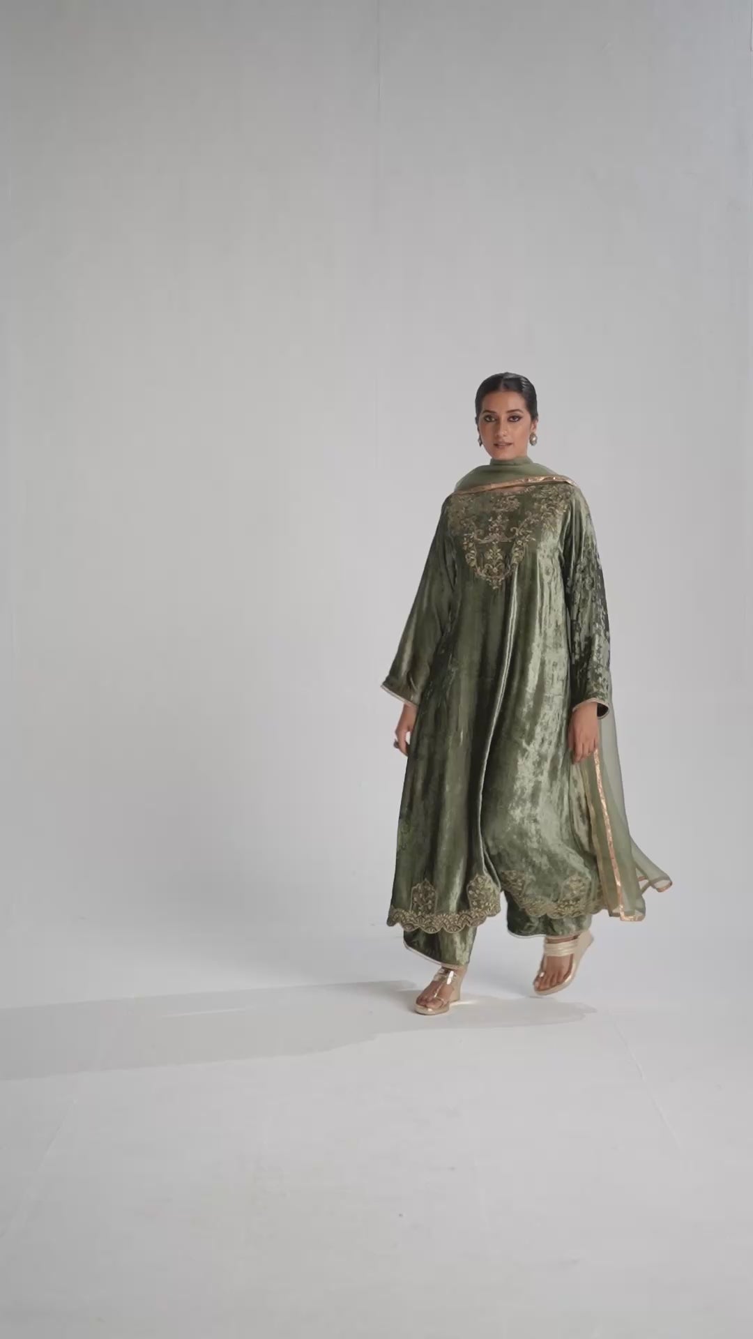 Deep Lichen Green Velvet Festive Kurta Set with Kora Silk Dupatta