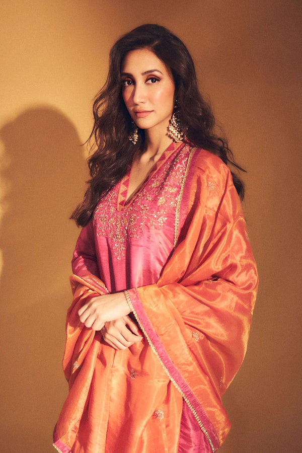 shreya chaudhry